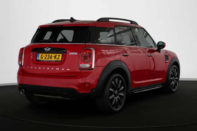 MINI Countryman (2019) thumbnail 3