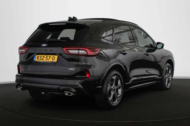 Ford Kuga (2025) thumbnail 3