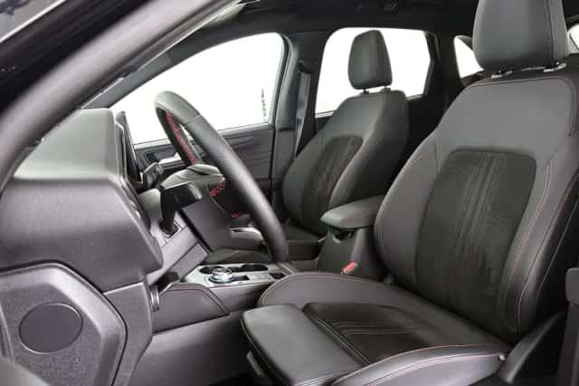Ford Kuga (2025) thumbnail 6