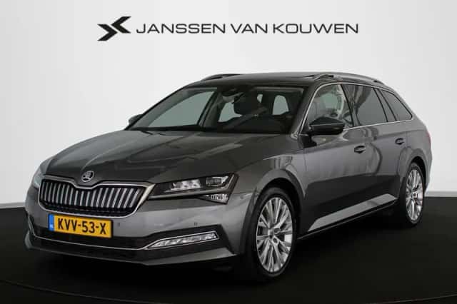 Škoda Superb (2023) thumbnail 1