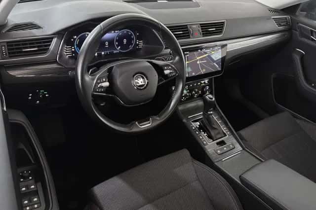 Škoda Superb (2023) thumbnail 5