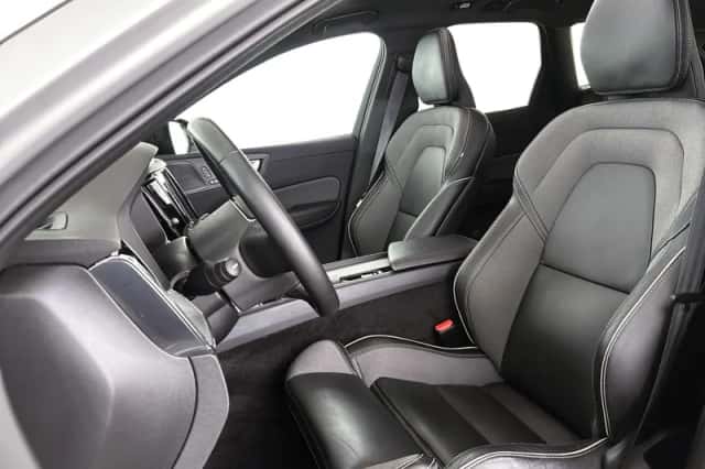 Volvo XC60 (2022) thumbnail 6