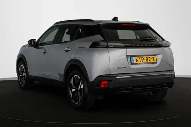 Peugeot e-2008 (2025) thumbnail 4