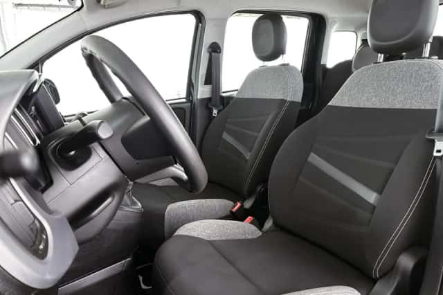 Fiat Panda (2023) thumbnail 6