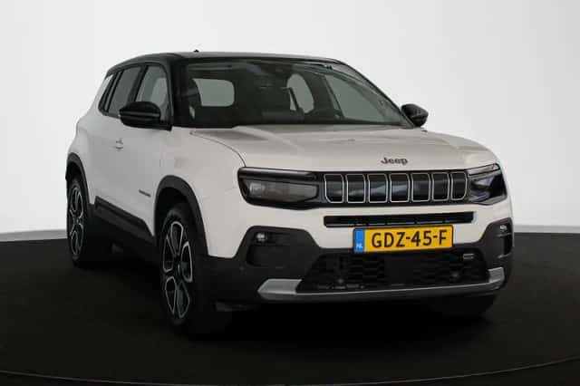 Jeep Avenger (2024) thumbnail 2