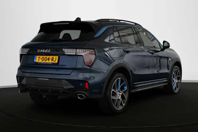Lynk & Co 01 (2023) thumbnail 3