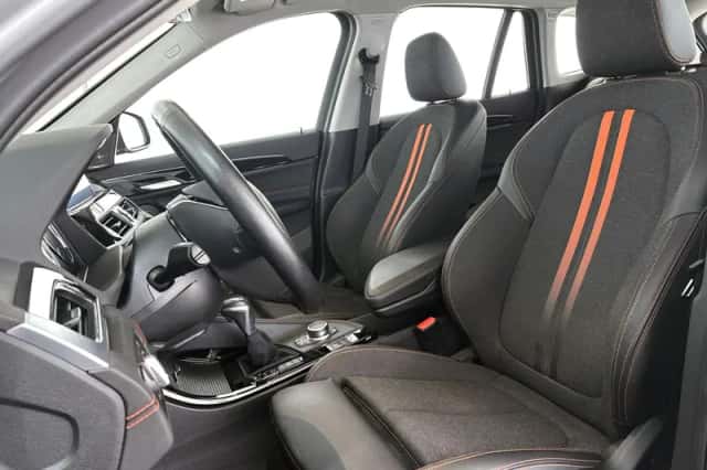 BMW X1 (2020) thumbnail 6