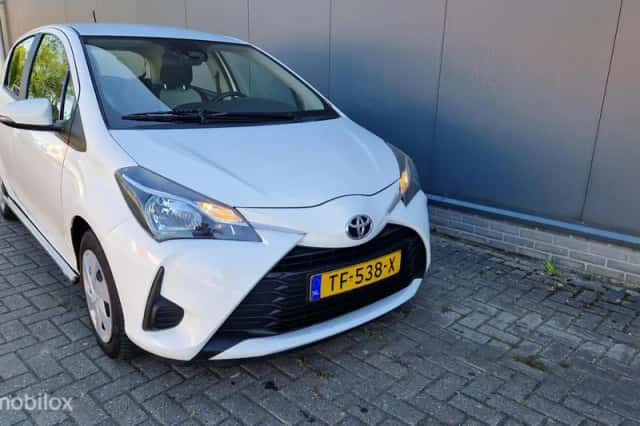 Toyota Yaris (2018) thumbnail 1