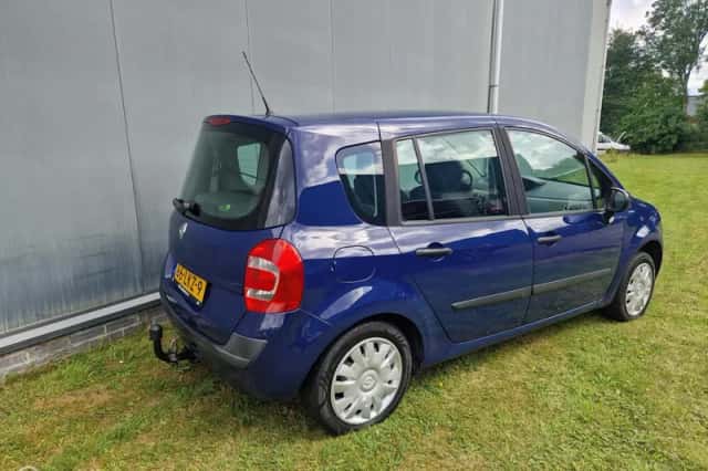Renault Modus (2010) thumbnail 4