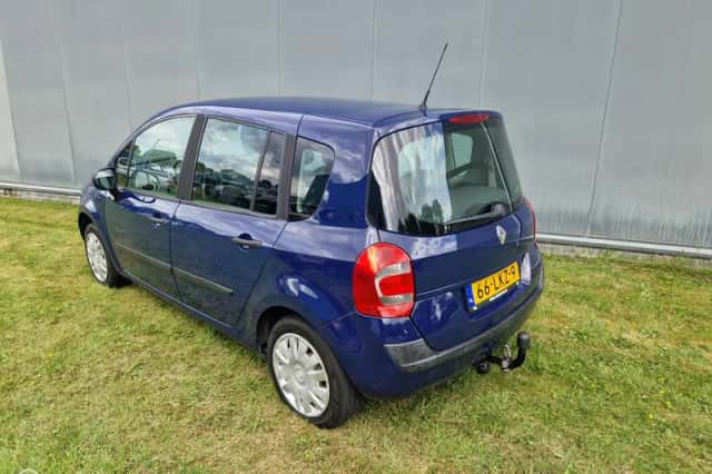 Renault Modus (2010) thumbnail 6