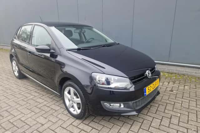 Volkswagen Polo (2013) thumbnail 1