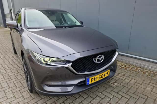 Mazda CX-5 (2017) thumbnail 2