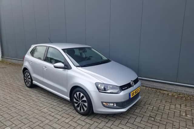 Volkswagen Polo (2016) thumbnail 1