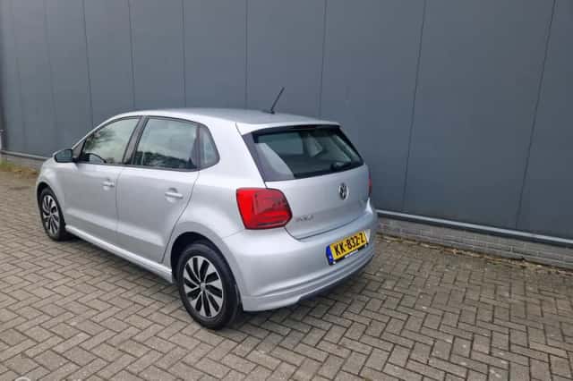 Volkswagen Polo (2016) thumbnail 6
