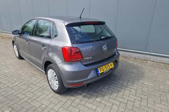 Volkswagen Polo (2017) thumbnail 4