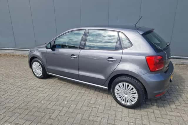 Volkswagen Polo (2017) thumbnail 6