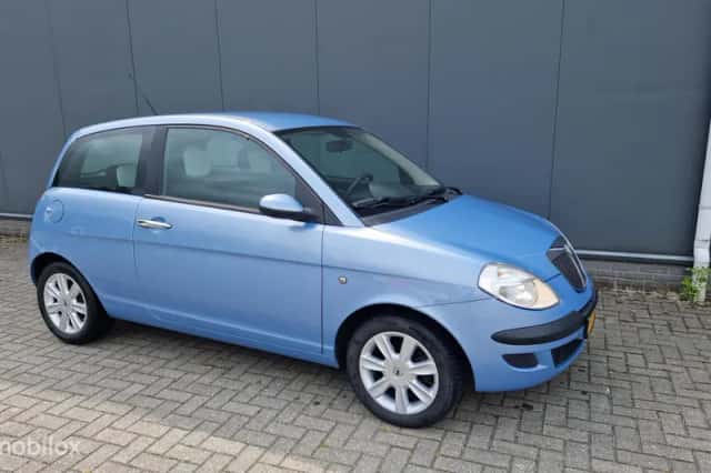 Lancia Ypsilon (2006) thumbnail 1