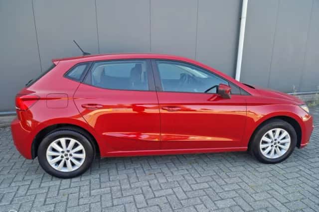 SEAT Ibiza (2022) thumbnail 2