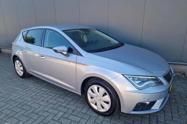 SEAT Leon (2018) thumbnail 1