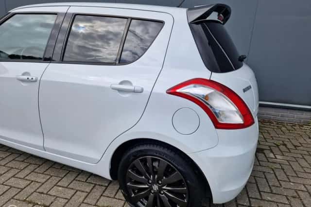 Suzuki Swift (2012) thumbnail 6