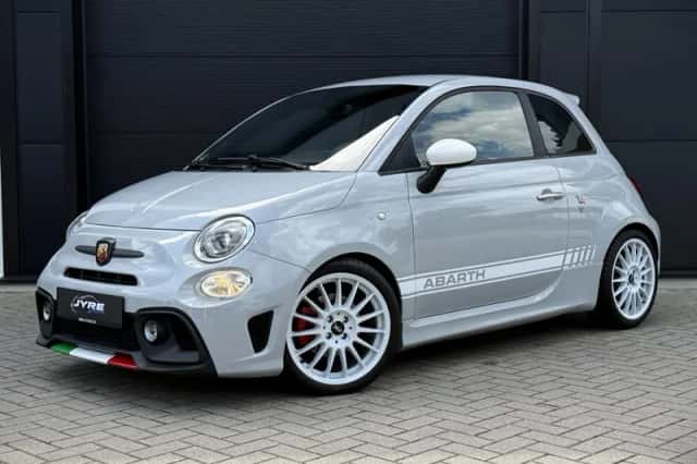 Abarth 595 (2017) thumbnail 3