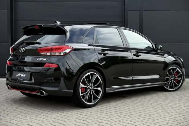 Hyundai i30 (2019) thumbnail 4