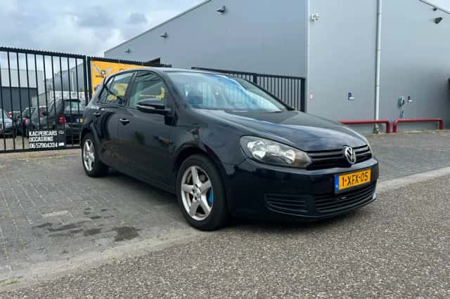 Volkswagen Golf (2009) thumbnail 3