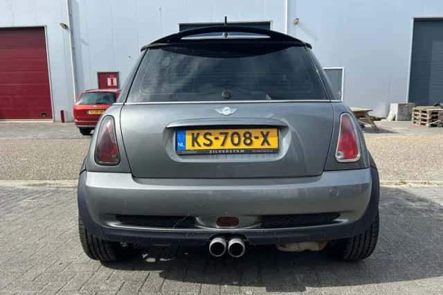 MINI Cooper S (2005) thumbnail 6