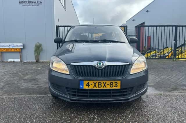 Škoda Fabia (2011) thumbnail 2