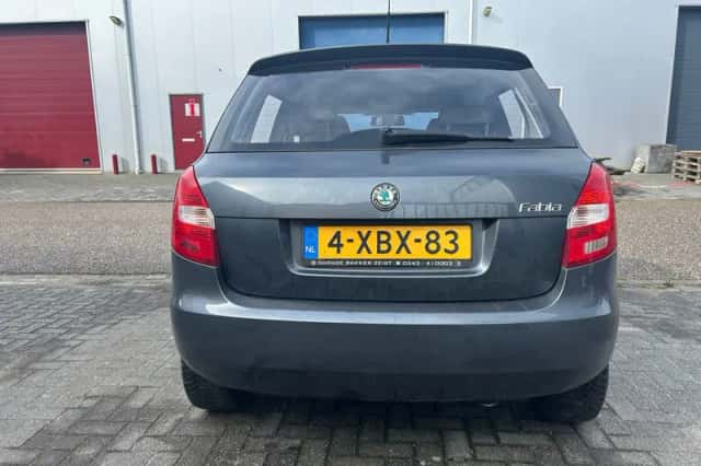 Škoda Fabia (2011) thumbnail 6