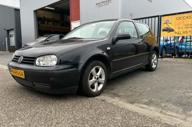 Volkswagen Golf (2001) thumbnail 1
