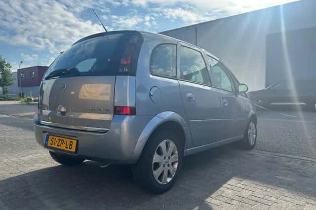 Opel Meriva (2008) thumbnail 5