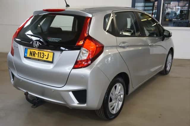 Honda Jazz (2017) thumbnail 2