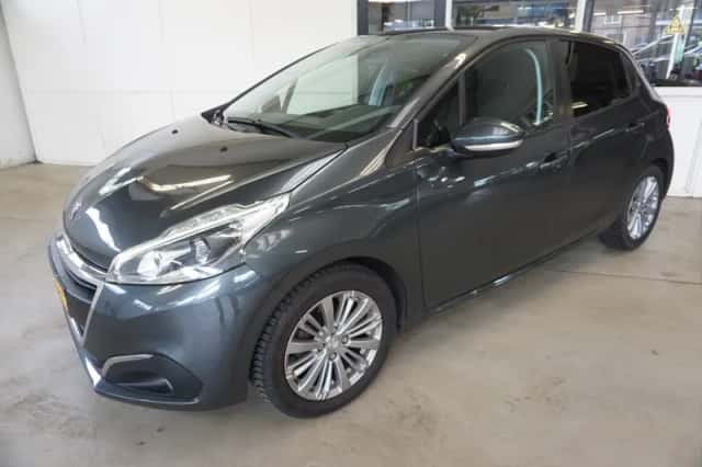 Peugeot 208 (2017) thumbnail 5