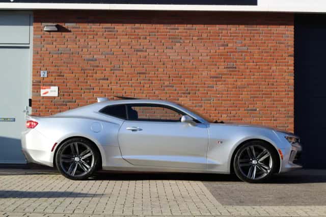 Chevrolet Camaro (2018) thumbnail 5