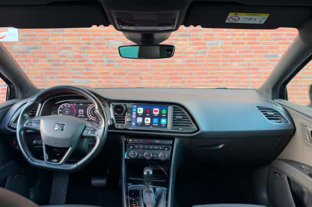 SEAT Leon (2018) thumbnail 2