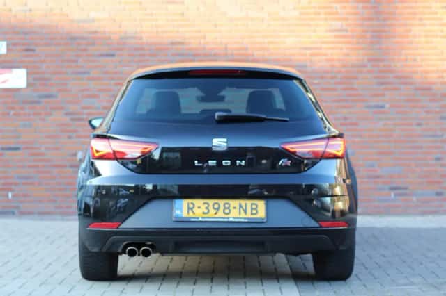 SEAT Leon (2018) thumbnail 5