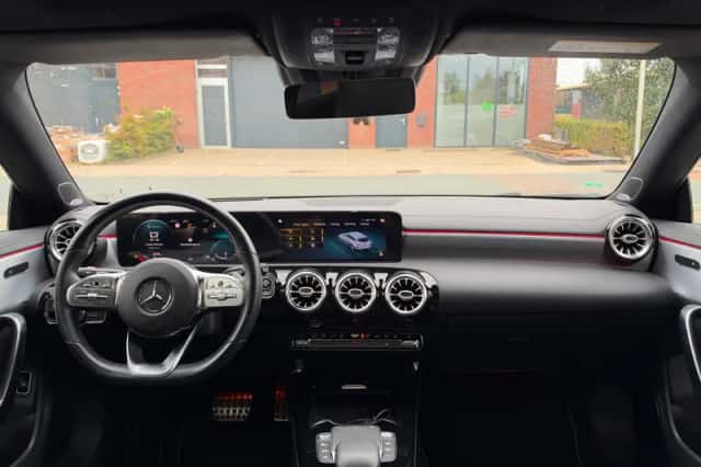 Mercedes-Benz CLA-Klasse (2020) thumbnail 2