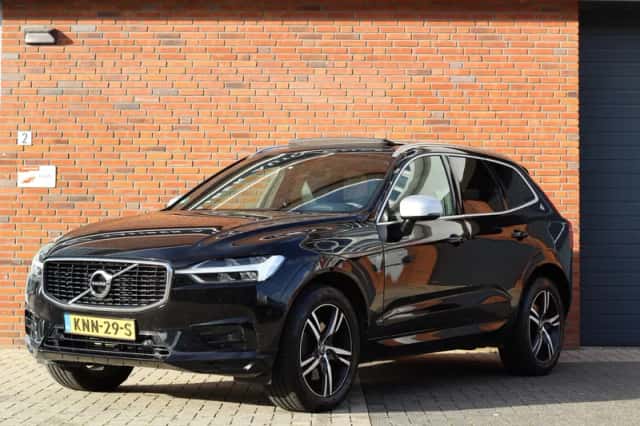 Volvo XC60 (2018) thumbnail 1
