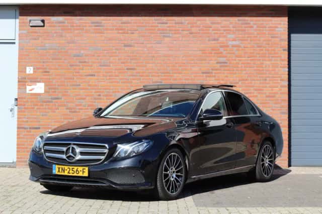 Mercedes-Benz E-Klasse (2018) thumbnail 1