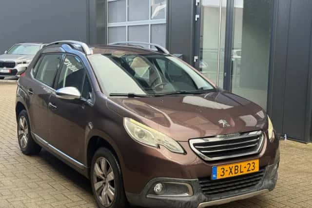 Peugeot 2008 (2014) thumbnail 3