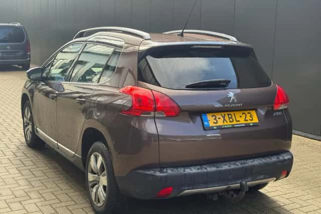 Peugeot 2008 (2014) thumbnail 6