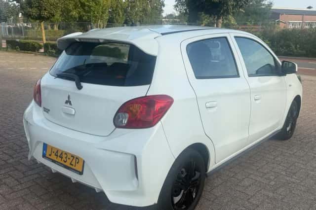 Mitsubishi Space Star (2020) thumbnail 6