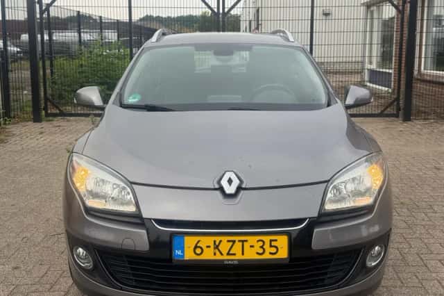Renault Mégane (2013) thumbnail 2
