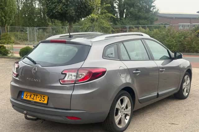 Renault Mégane (2013) thumbnail 4