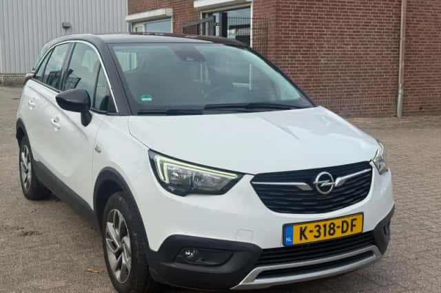 Opel Crossland (2019) thumbnail 3