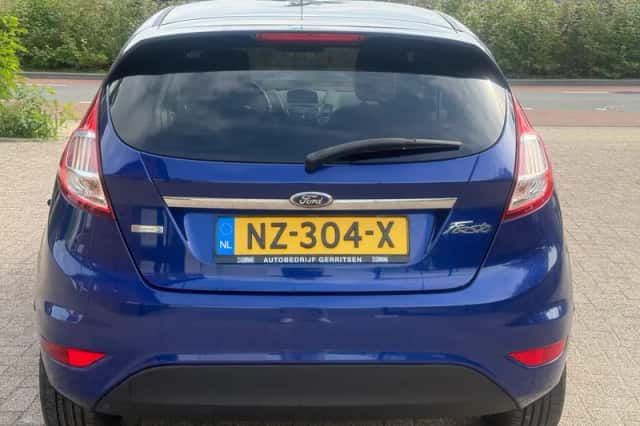 Ford Fiesta (2016) thumbnail 5