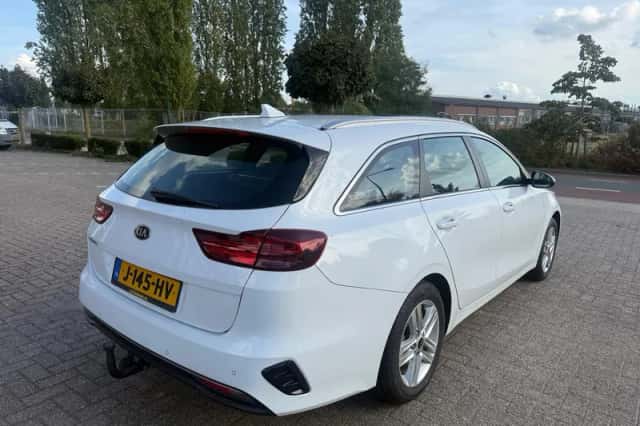 Kia Ceed (2020) thumbnail 6