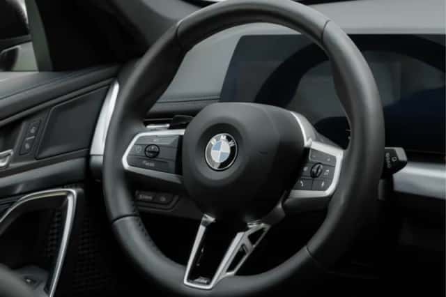 BMW X1 (2025) thumbnail 3