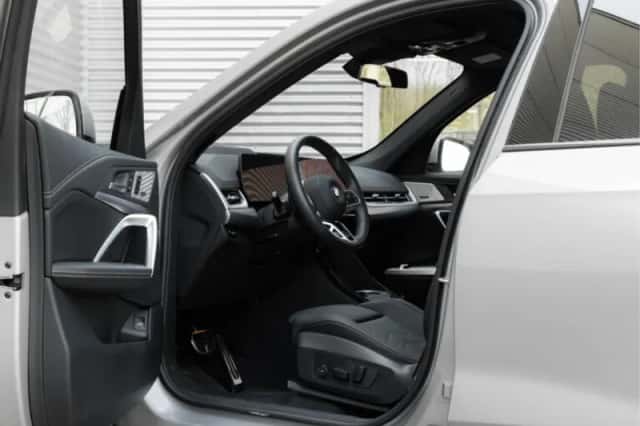 BMW X1 (2025) thumbnail 3
